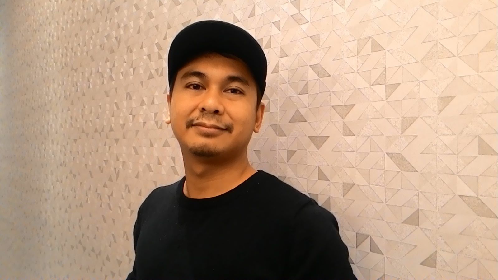 Biodata dan Profil Artis Raditya Dika (7).jpg